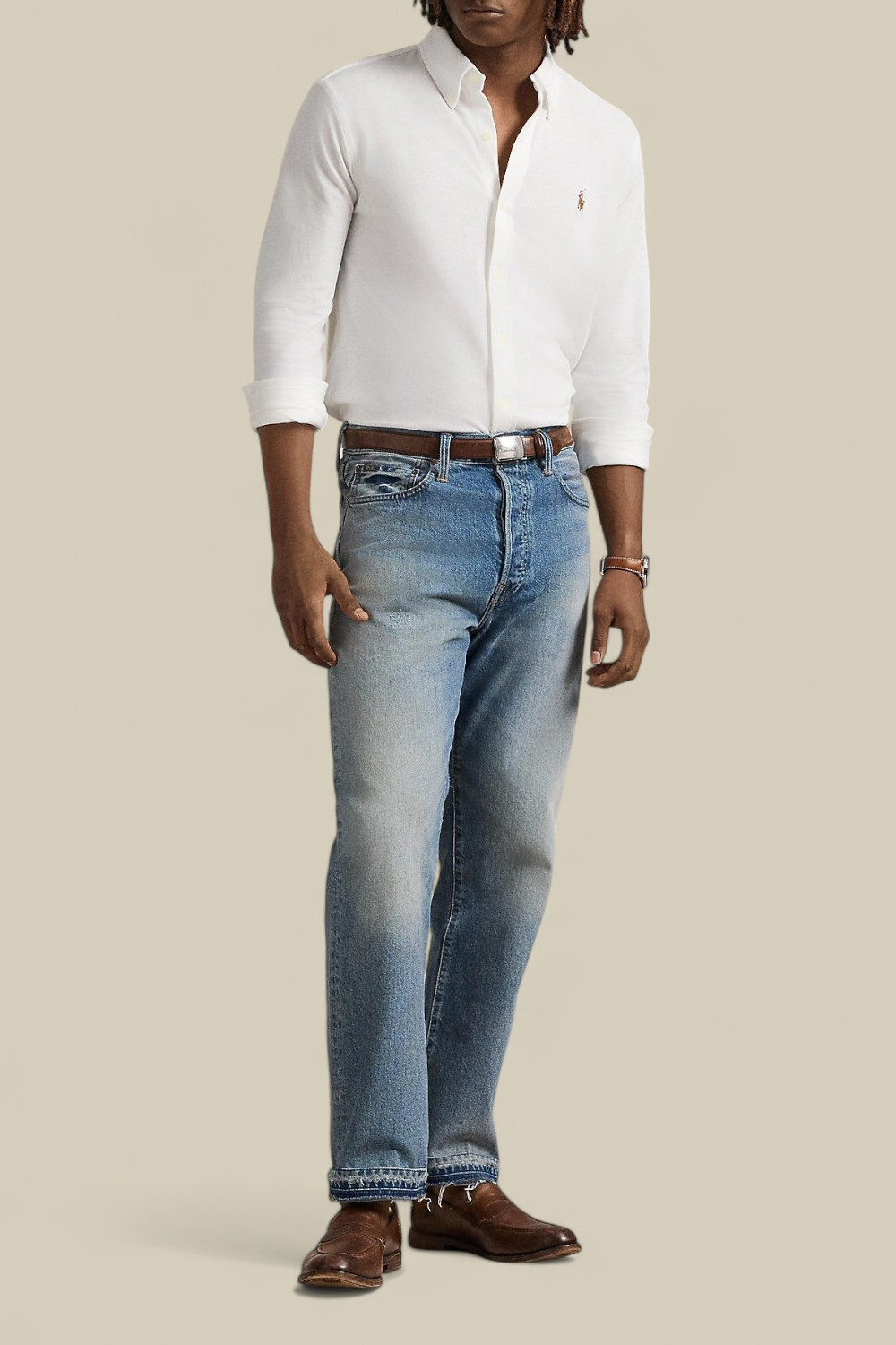 תמונת כל הלוק של חולצת כפתורים